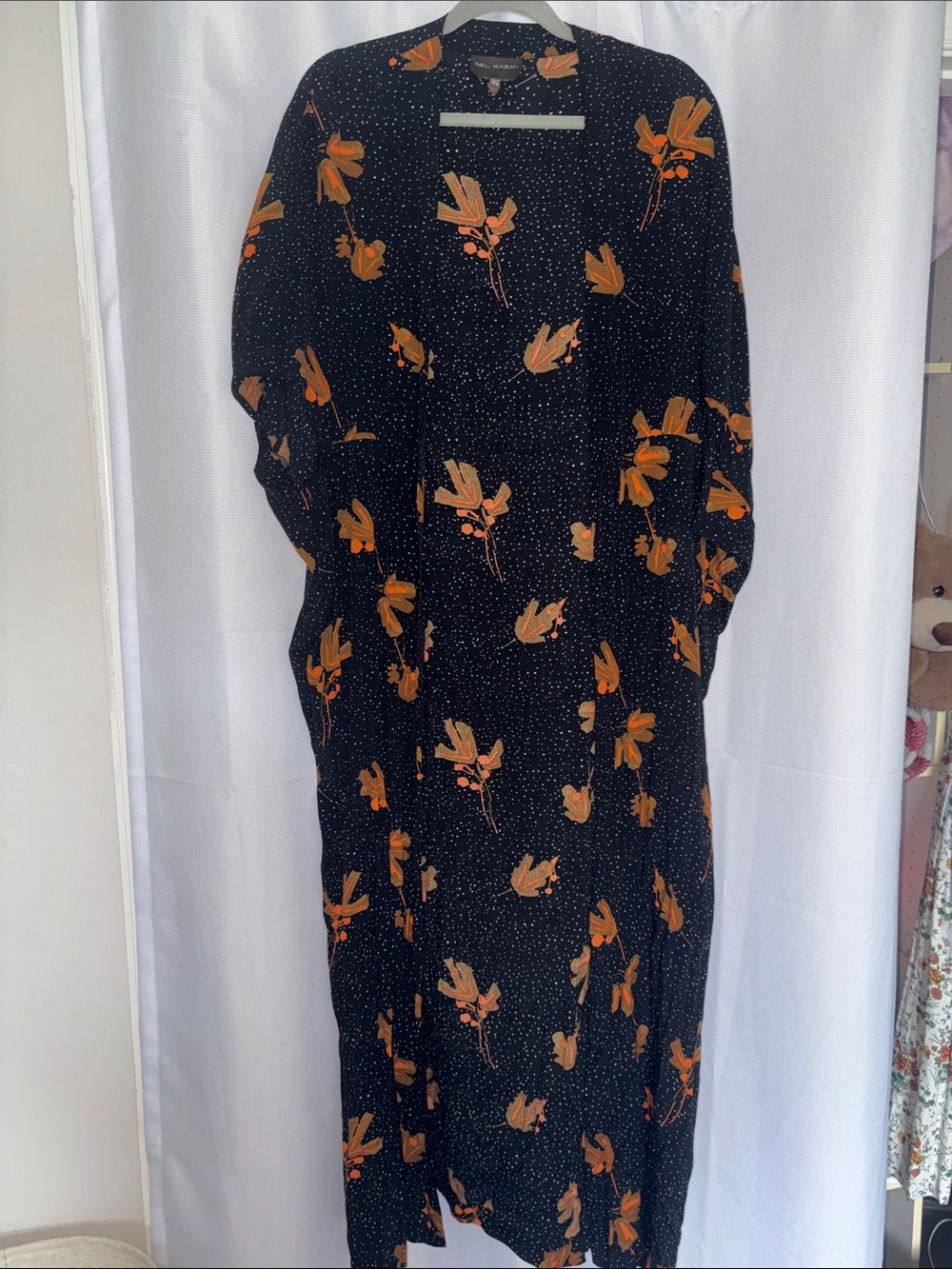 Bel Kazan Black and Orange Kimono